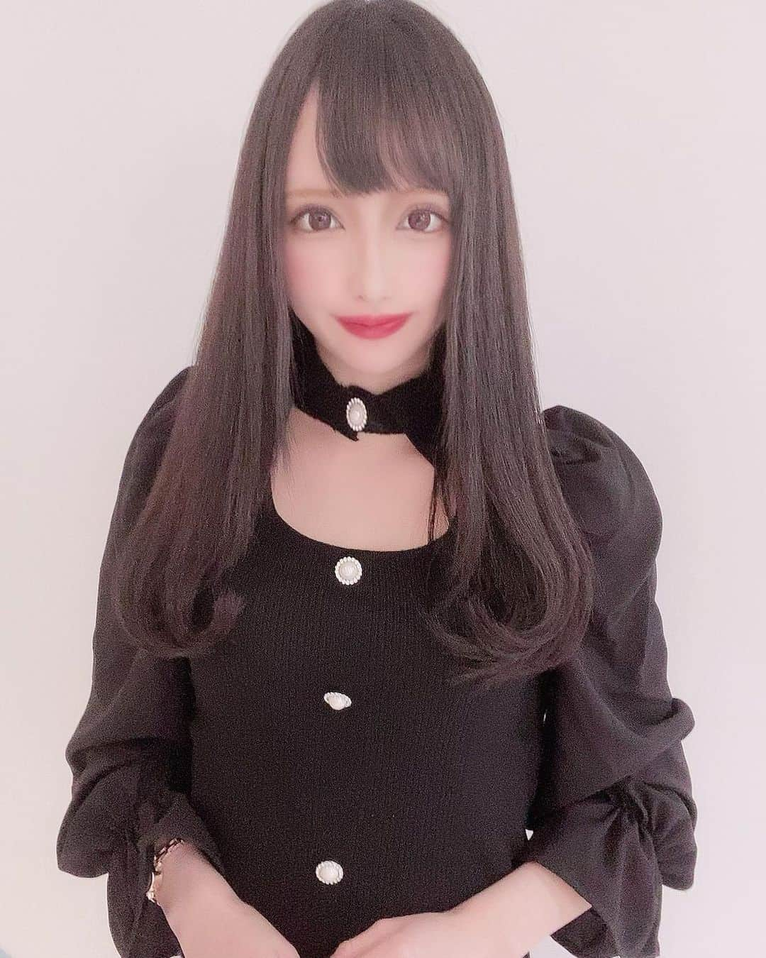 大木玲奈のインスタグラム：「ヘアメンテと最近のメイク(2枚目)💄 . 相変わらず美容院はRISELの愛さんです💕💕 今回はセミロングで地毛です₍ ᐢ. ̫ .ᐢ ₎ 私のインスタみていってくれてる子もいて嬉しい🥺 . メイクは参考までに👼💕」