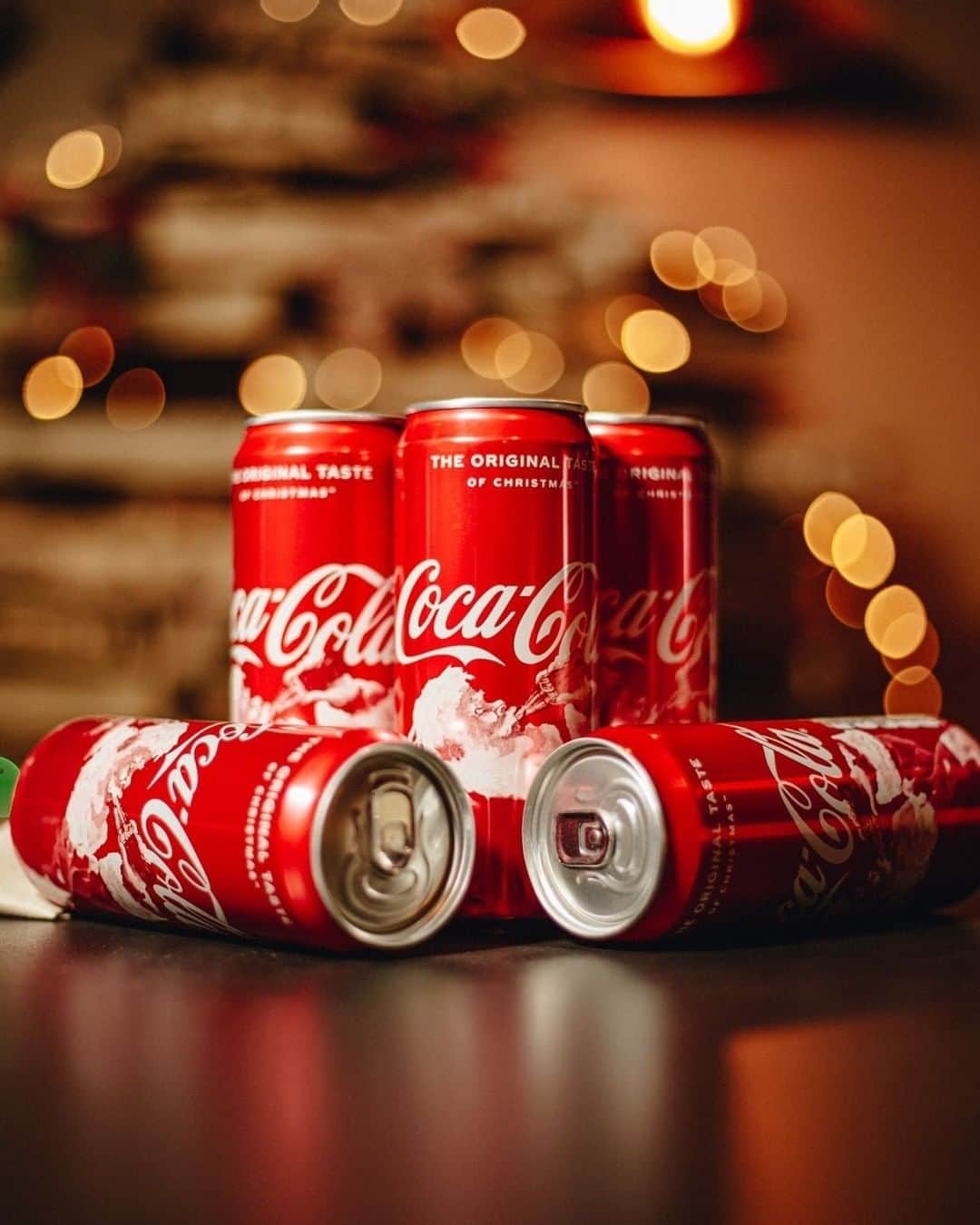 Pica LuLūのインスタグラム：「KOMPLEKTĀ SUPERIZDEVĪGI! 🙌  Līdz 31. janvārim izmanto akciju, pērkot savu iemīļoto coca-colu par pavisam draudzīgu cenu - 5 coca-colas bundžiņas par 4.99 Eur. 🥤👌」