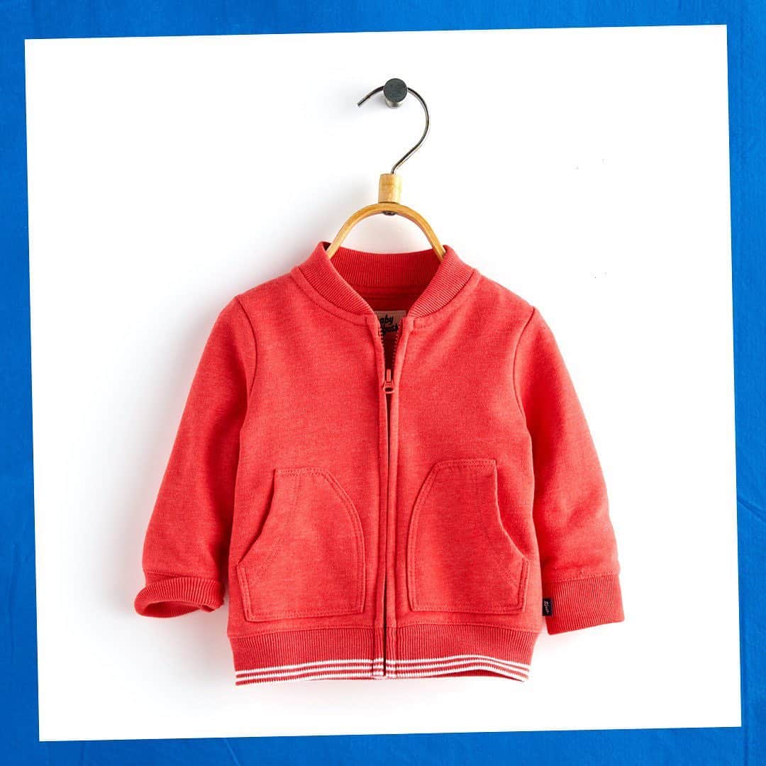 のインスタグラム：「Currently hearting ❤️ this little jacket from our new #babybgosh collection! #valentinesday #everyday #newarrivals」