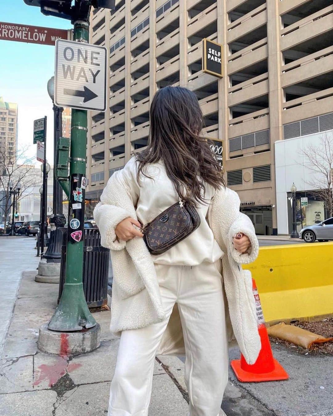 Nordstromさんのインスタグラム写真 - (NordstromInstagram)「The cozy trend continues (and we hope it's one that lasts forever, if we're being honest). Shop these warm & fuzzy looks at the link in bio. #stayNspired」1月17日 3時39分 - nordstrom
