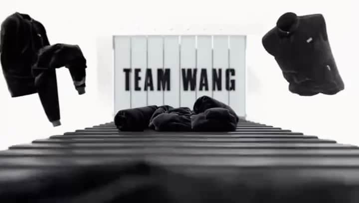 ジャクソンのインスタグラム：「@teamwangdesign  TODAY We Present You 🍪Cookies 2 - The Velvet  . ME vs ME What you become is never about anything but yourself You Choose You Plan You Do . Delivering the TEAM WANG DNA through the concept of airport . Hope you like it❤️🍪 . Launching 🍪GLOBAL RELEASE TODAY 🍪 Hope you like what we created🙏 .  TEAM WANG design Concept Space “MEvsME” is open tomorrow from 17 Jan to 7 Feb at Shanghai - TX Huaihai  #TEAMWANGdesign #Thevelvet #MEvsME #TEAMWANG  . @teamwang」