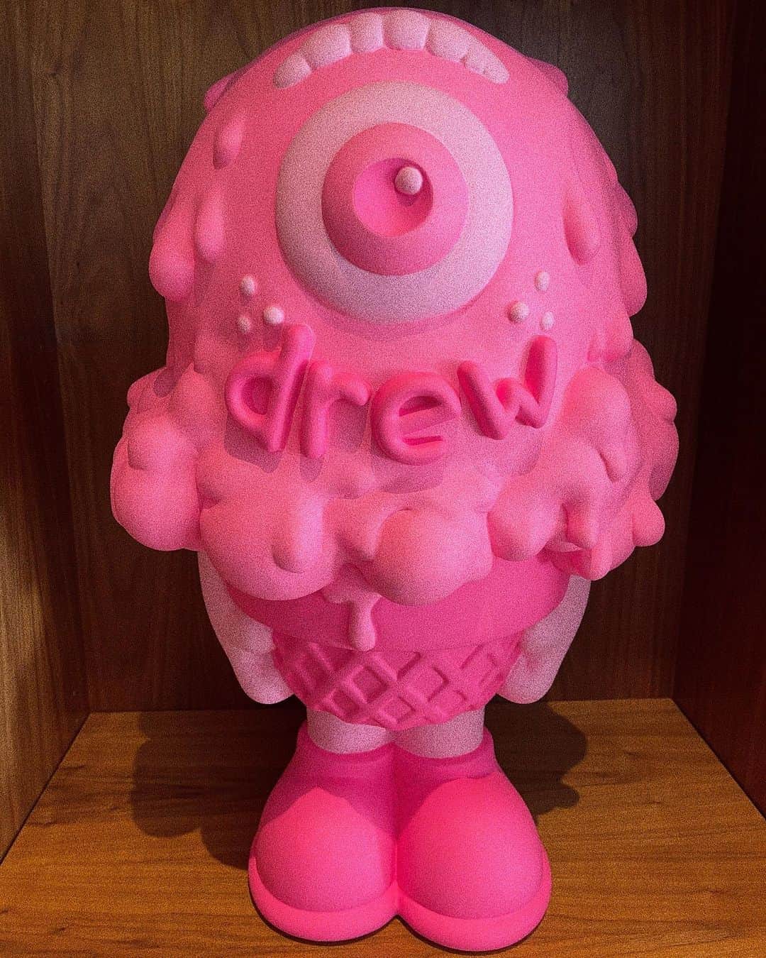 ジャスティン・ビーバーのインスタグラム：「@drewhouse X @buffmonster」