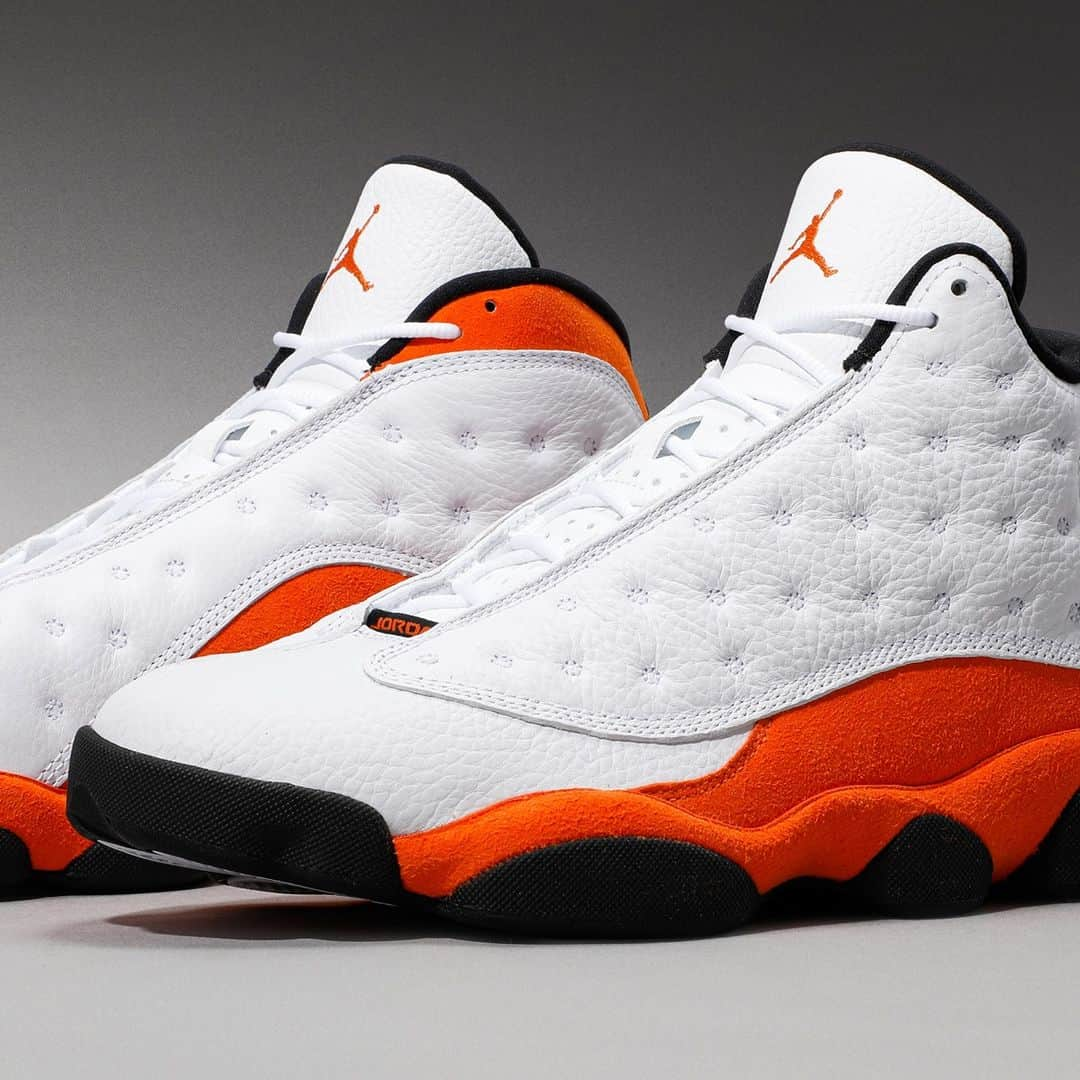 Flight Clubさんのインスタグラム写真 - (Flight ClubInstagram)「The Air Jordan 13 Retro 'Starfish' features a white tumbled leather underlaid with fiery orange suede paneling to stand out, while the signature hologram logo embellishes the sides for a finishing touch.」1月17日 4時30分 - flightclub