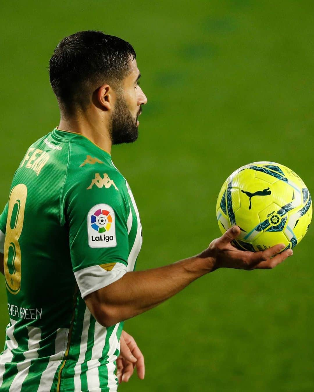 LFPさんのインスタグラム写真 - (LFPInstagram)「🧙‍♂️💚⚽️ The WIZARD @nabilfekir!  🧙‍♂️💚⚽️ ¡El MAGO #Fekir!  #RealBetis #LaLiga #LaLigaSantander #Football #YouHaveToLiveIt #HayQueVivirlo」1月17日 4時30分 - laliga