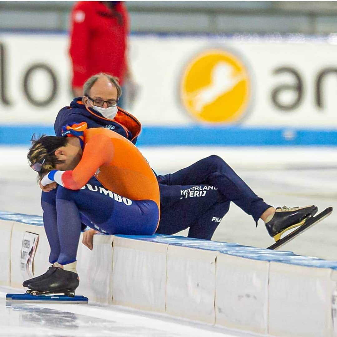 開フェルバイのインスタグラム：「Heel erg balen van mijn val! Ik had graag mee willen strijden om de titel. Nu focus op de 500m van morgen! #jumbovisma_ice #eksprint」