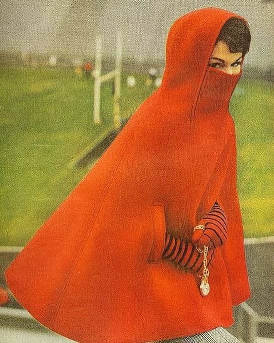ウィンターケイトのインスタグラム：「Wear a mask, but make it fashion 💃」