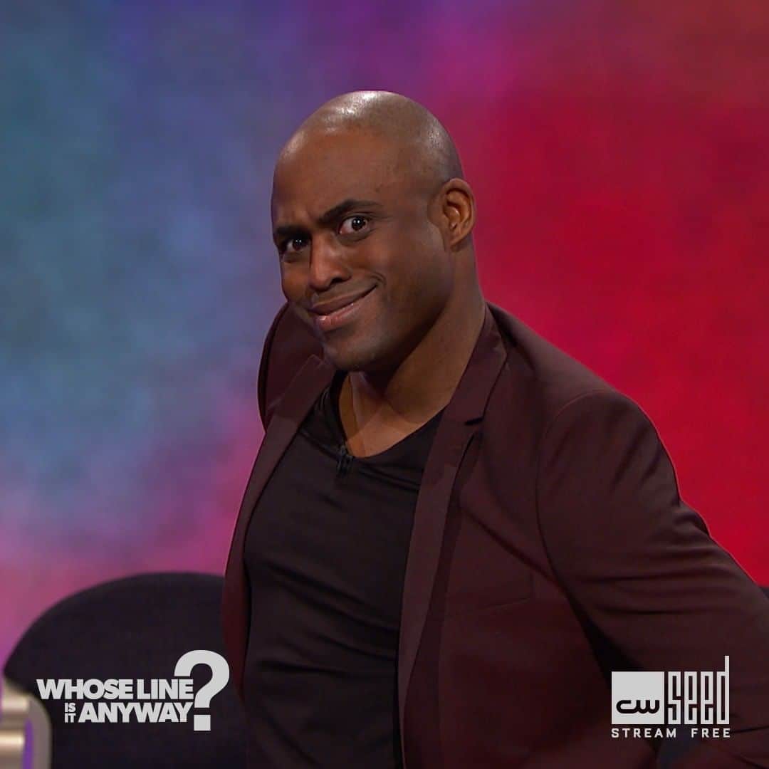 のインスタグラム：「Beauty hacks with @mrbradybaby! Stream the latest and EVERY episode ever free only on @cwseed! #WhoseLine」