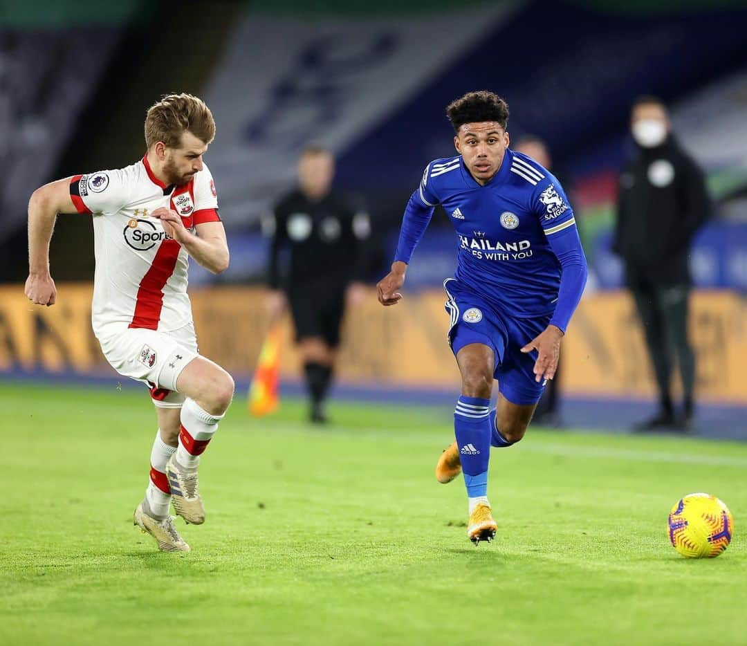 レスター・シティFCさんのインスタグラム写真 - (レスター・シティFCInstagram)「An evenly-contested opening 2️⃣0️⃣ minutes to #LeiSou 🦊😇  #lcfc • #PL」1月17日 5時23分 - lcfc