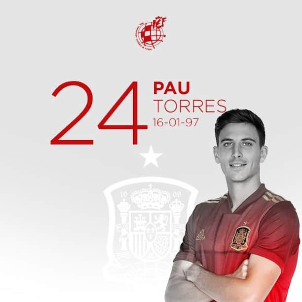 サッカー スペイン代表チームさんのインスタグラム写真 - (サッカー スペイン代表チームInstagram)「🥳 ¡¡Feliz cumpleaños, Pau Torres!!  👐🏻 No podemos dejar acabar el día sin felicitar al defensa central del Villarreal CF y de la @sefutbol en su 24 cumpleaños.  🎂 ¡¡¡MUCHÍSIMAS FELICIDADES!!!」1月17日 6時53分 - sefutbol