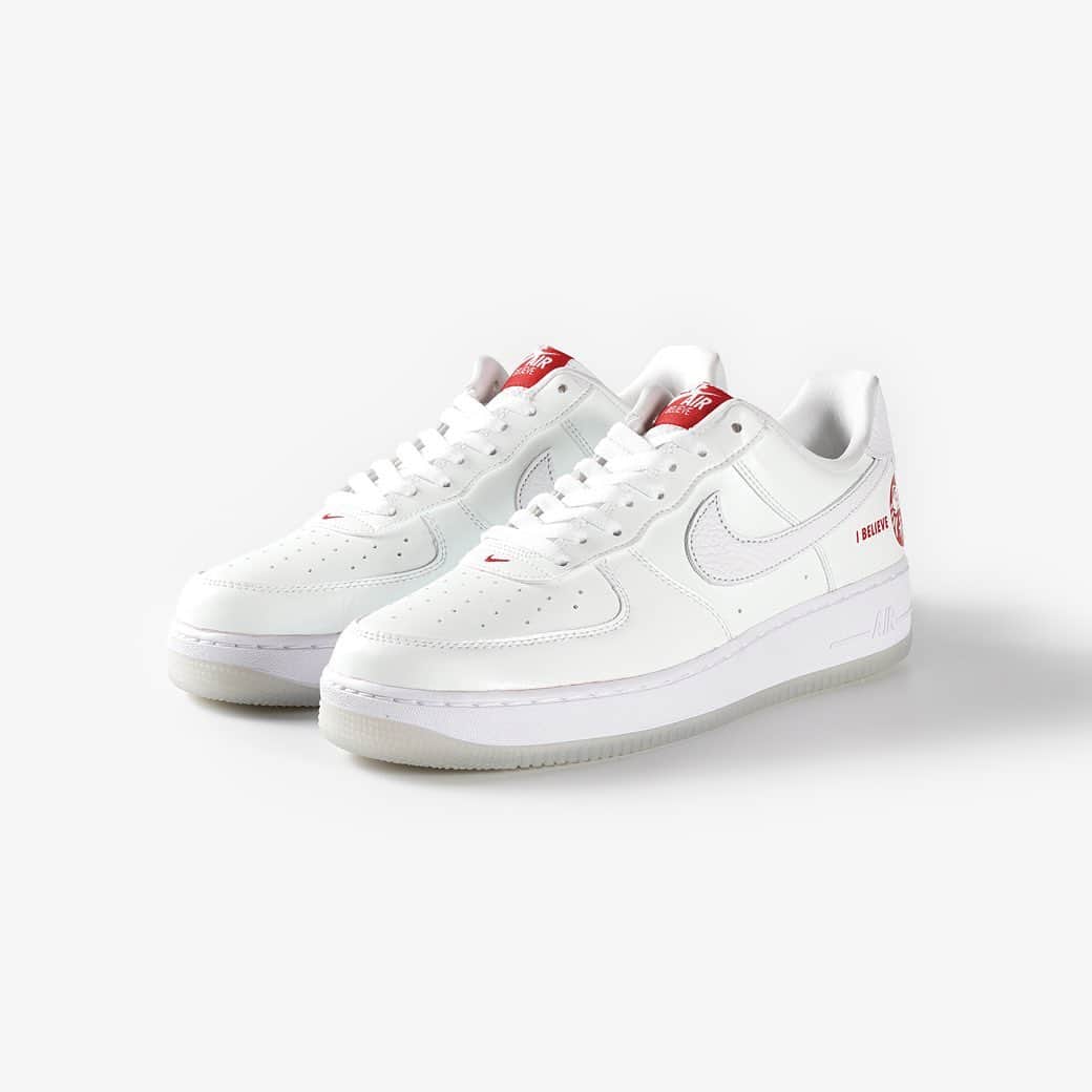 KICKS LAB. [ Tokyo/Japan ]のインスタグラム：「NIKE l "AIR FORCE 1 '07 PRM I BELIVE/達磨" White/White/University Red l Available in Store and Online Store.  #KICKSLAB #キックスラボ」