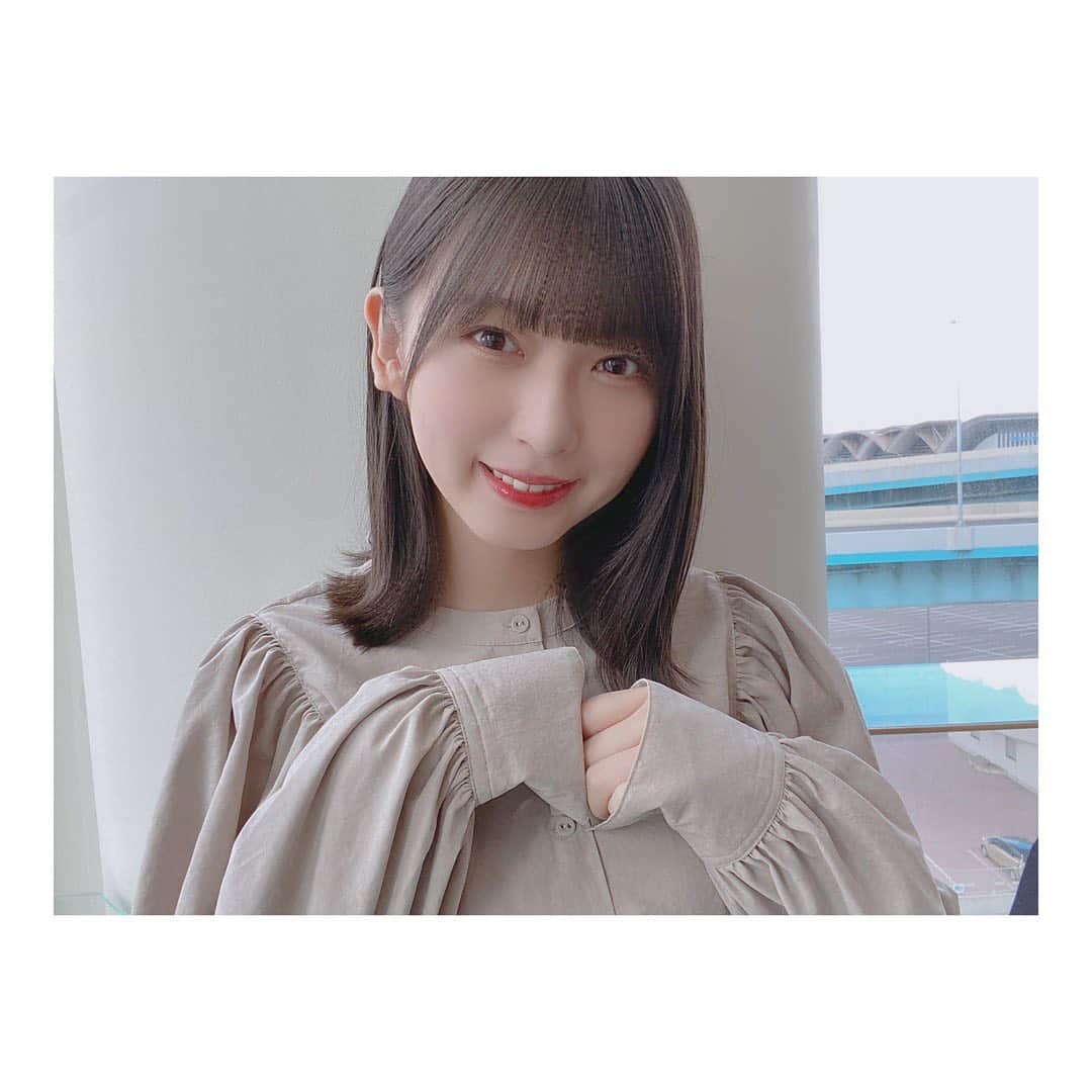 のインスタグラム：「☁️  1日で前髪が一気に伸びた気がする😶」