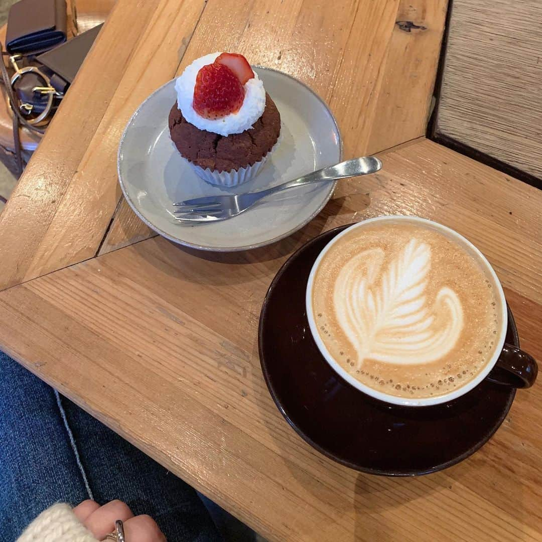 M a r i n aさんのインスタグラム写真 - (M a r i n aInstagram)「. 🍓☕️ _ #nui」1月17日 17時08分 - marina_marie_l