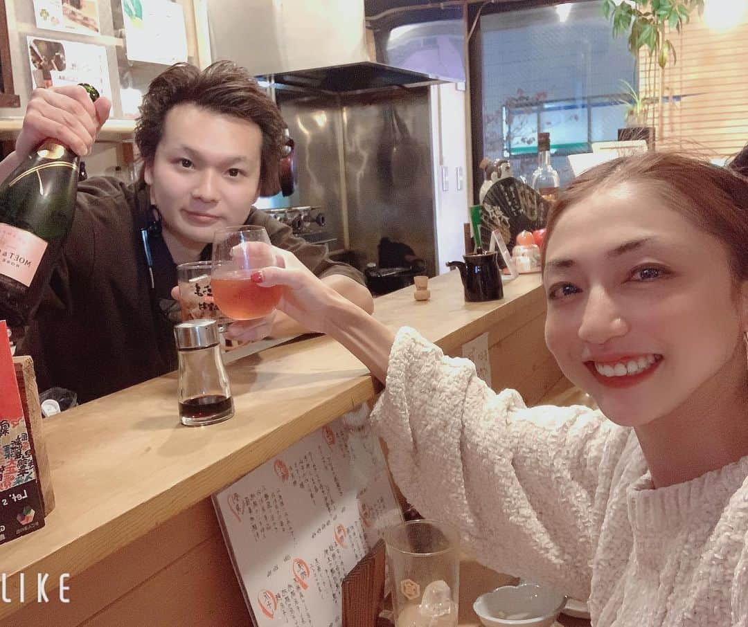 中川愛海さんのインスタグラム写真 - (中川愛海Instagram)「同い年恵比寿飲食仲間！ おやっとさあ。まっきー誕生日おめでとう🎂これからも仲良くしてね♪ @ami_nakagawa_  @ami_nakagawa_amyuran  @oyattosaa_ebisu  @tacoyaki_kururi  #恵比寿飲食店 #恵比寿仲間 #恵比寿くるり #酒処おやっとさあ #恵比寿 #おやっとさぁ #1984年生まれ #昭和59年生まれ」1月17日 17時12分 - ami_nakagawa_