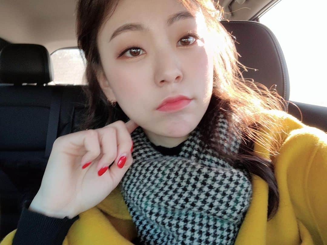 郭珉整のインスタグラム：「무슨 날?? 💛 . . . #추운날」