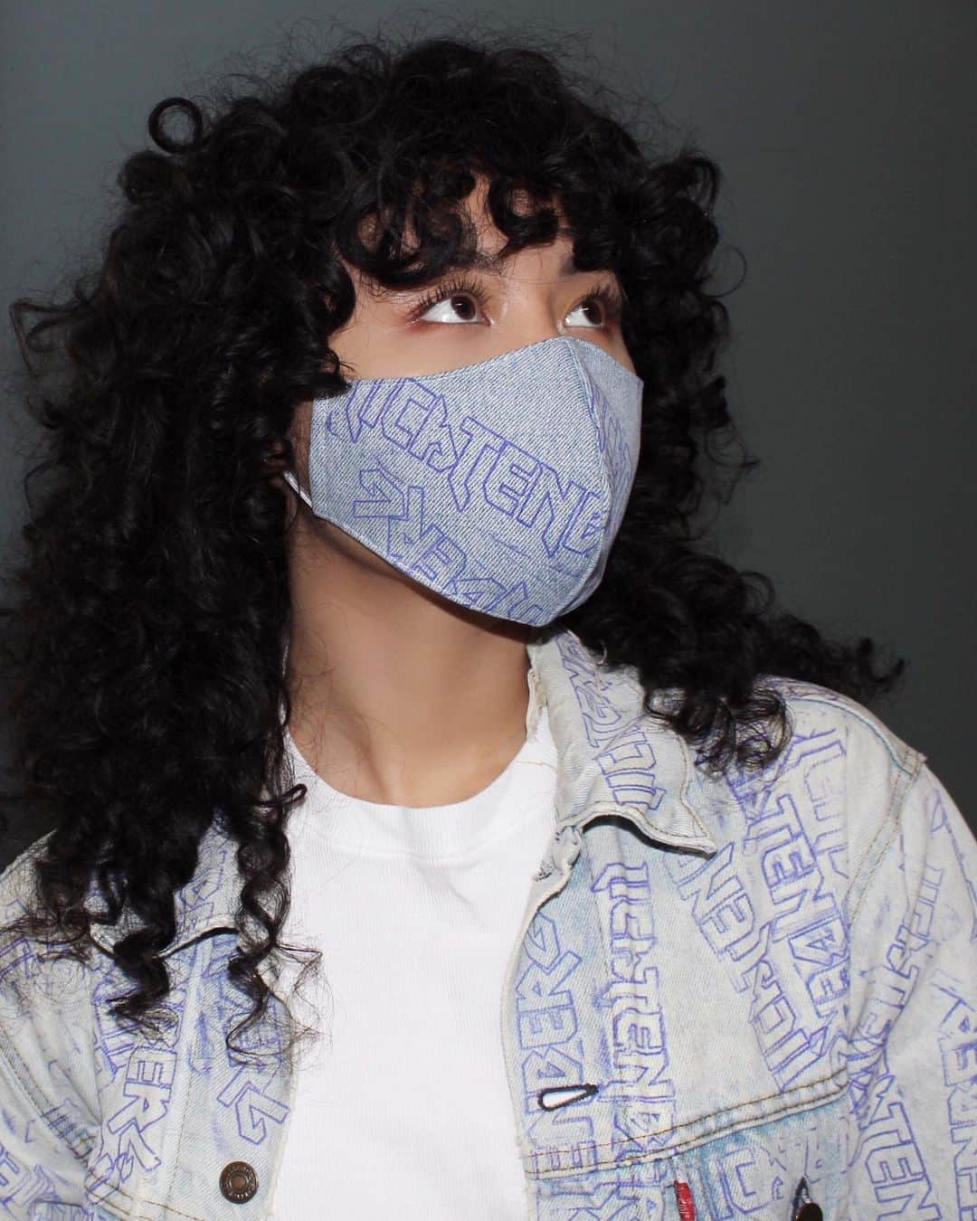 ブライアン・リッテンバーグのインスタグラム：「LICHTENBERG ALL OVER PRINT DENIM FACE MASK 💙」