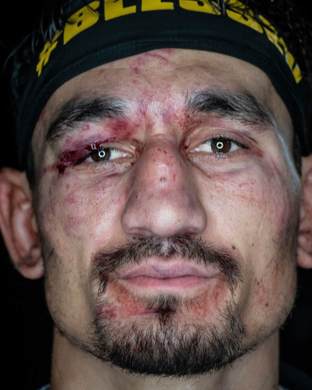 UFCさんのインスタグラム写真 - (UFCInstagram)「Never count this man out... 🤫  [ #UFCFightIsland7 #InAbuDhabi @VisitAbuDhabi ]」1月17日 9時22分 - ufc