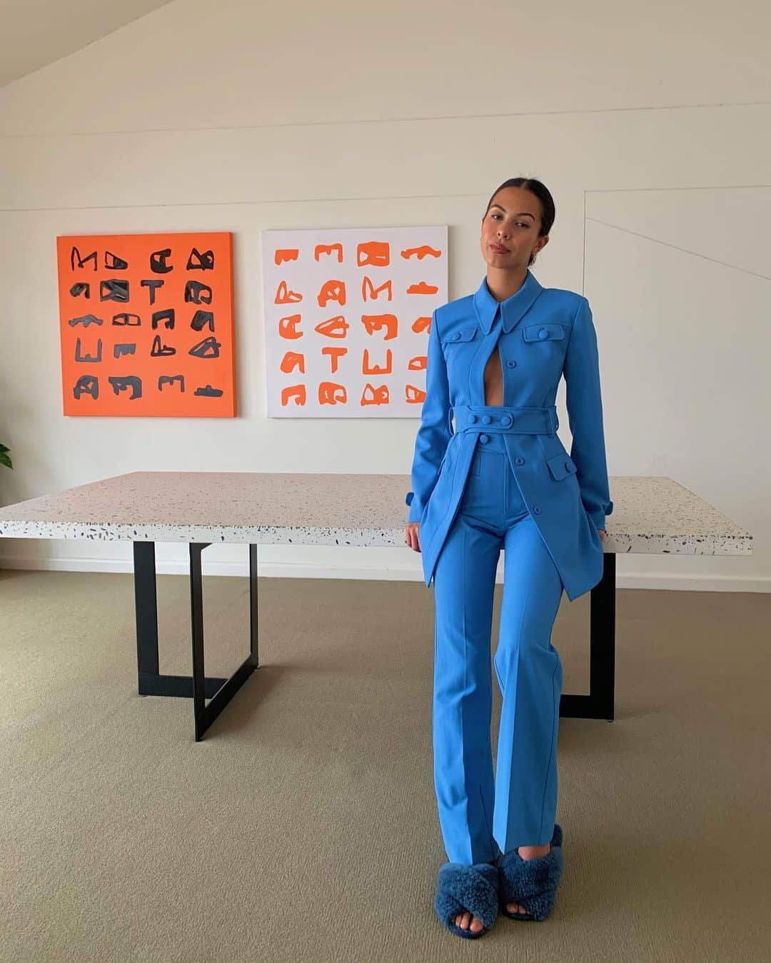 アリスマッコールのインスタグラム：「Alice girl @sybil_sweet in the Little Journey Blazer and Pants 🦋 #aliceMcCALL」