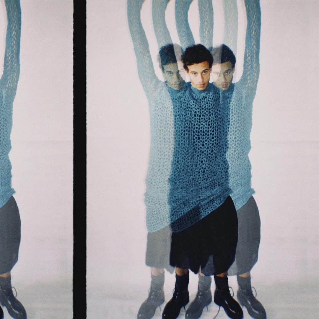 倉岡晋也のインスタグラム：「Arms ✔️ Shooting at Paris @cemcinar_paris @camillerustan Styled by me #cemcinar #shinyakuraoka」