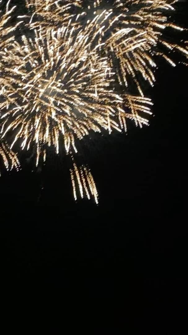 内田有理のインスタグラム：「まんのう公園で、全国の花火師さんの競技が行われました！」