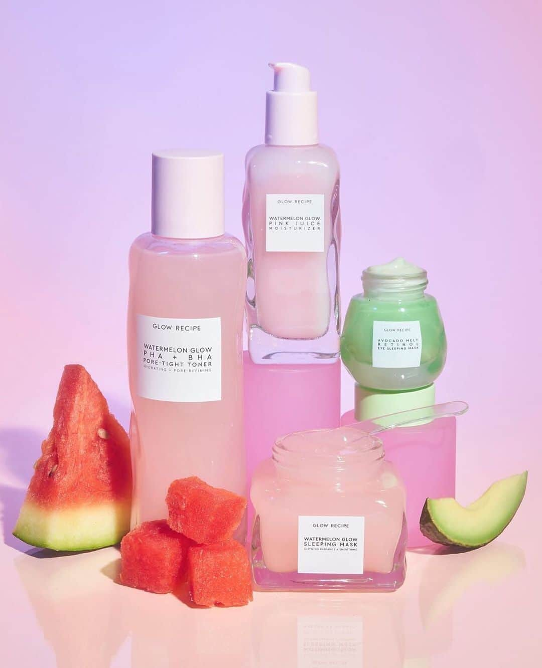 セフォラさんのインスタグラム写真 - (セフォラInstagram)「From our friends at @glowrecipe: Skin, meet the glow gamechangers. Powered by gentle fruit extracts and powerful actives, these products help your skin feel (and look!) its healthiest and happiest. Let's take a deeper look at how:⁠ 🍉 The Watermelon Glow PHA +BHA Pore-Tight Toner is packed with pore unclogging BHA, smoothing PHA, and powerhouse hydrators like cactus water, watermelon extract, and hyaluronic acid to give you aqua peel facial-like results. Pat some into skin after cleansing morning and night as your first liquid leave-on treatment⁠ 🥑 To help visually rejuvenate the gentle skin around your eyes, the Avocado Melt Retinol Eye Sleeping Mask enlists gentle time-released encapsulated retinol, brightening encapsulated niacinamide, and nourishing avocado oil and extract. It will make you look like you got a full night's rest and experienced the sweetest dreams⁠ 🍉 Lock in hydration and soothe skin with the Watermelon Pink Juice Moisturizer. This silky, oil-free formula is packed with watermelon extract, hyaluronic acid, and botanical extracts to provide lightweight hydration and a major glow⁠ 🍉 The cult-fave Watermelon + AHA Glow Sleeping Mask visually smooths and hydrates for baby-soft skin overnight. Just apply it as the last step in your nightly routine and let the gently exfoliating AHAs and hydrating ingredients work their magic overnight and rinse off in the morning for a glow that lasts all day⁠  Available at Sephora.  Glow Recipe Watermelon Glow PHA +BHA Pore-Tight Toner  Glow Recipe Avocado Melt Retinol Eye Sleeping Mask  Glow Recipe Watermelon Pink Juice Oil-Free Moisturizer  Glow Recipe Watermelon + AHA Glow Sleeping Mask」1月17日 10時03分 - sephora