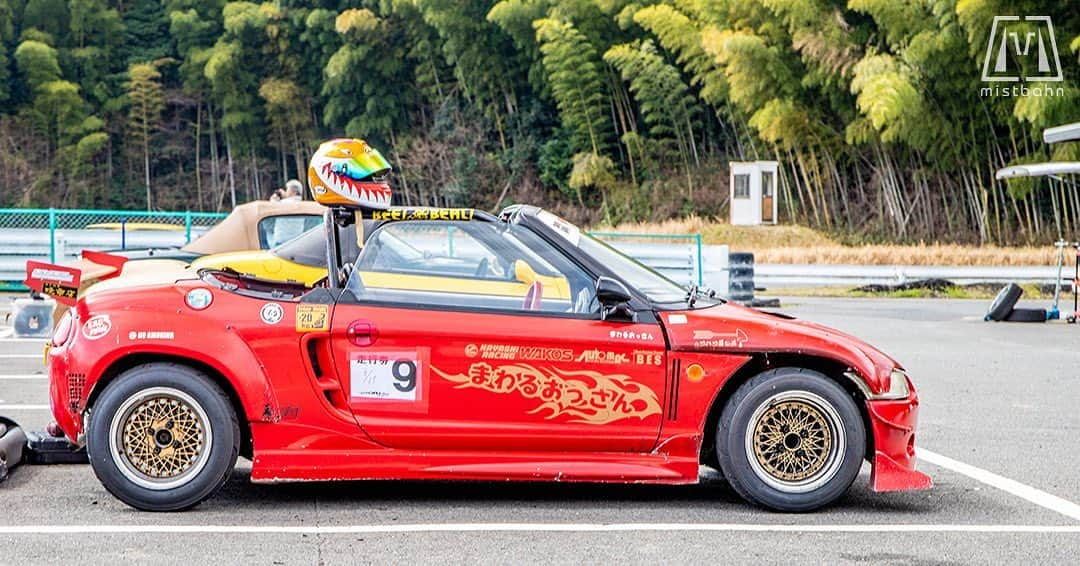 mistbahnさんのインスタグラム写真 - (mistbahnInstagram)「_ Honda PP1 BEAT  Mawaru Ossan _  Shot on Mar-15 2020 at MLS (Motor Land Suzuka). _ owner: Mawaru Ossan photo: @mistbahn _ _ JP) 2020年3月15日、MLS（モーターランド鈴鹿）。 「まわるおっさん」 さんのビート。 _ _ #mls #motorlandsuzuka #モーターランド鈴鹿 #hondabeat #hondabeatpp1 #pp1beat #ホンダビート #pp1 #beatpp1 #honda #jdm #Automac #オートマック #BES #mtrec #e07a #trackcar #trackday #timeattack #timeattackjapan #kcar #keicar #軽自動車 #hondasontrack #becauseracecar」1月17日 10時07分 - mistbahn