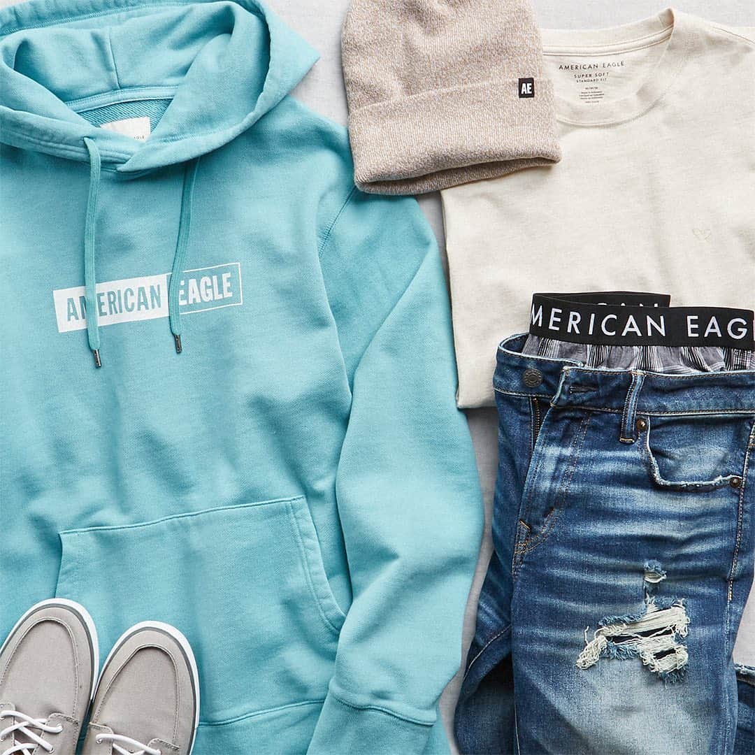 American Eagleのインスタグラム：「Super Soft hoodies + your favorite jeans = easiest, comfiest outfit ever」