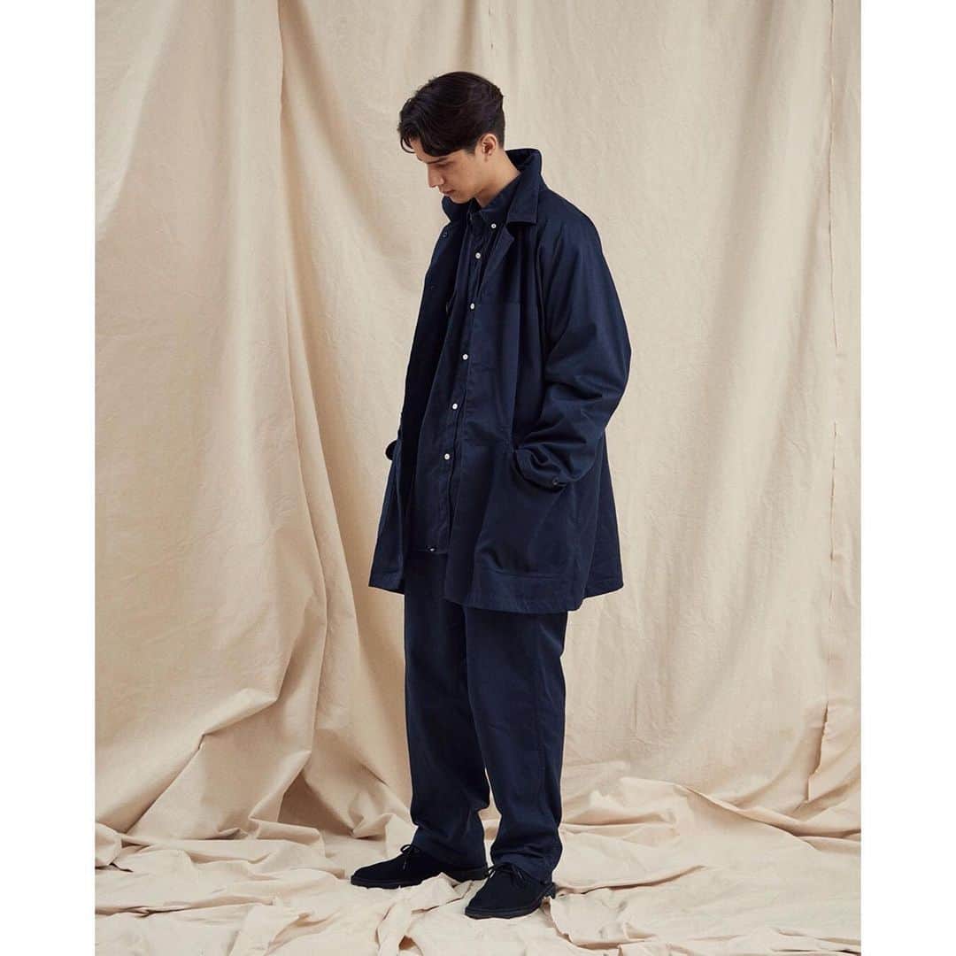 wonder_mountain_irieさんのインスタグラム写真 - (wonder_mountain_irieInstagram)「［#21SS］ nanamica / ナナミカ “Chino Short Soutien Collar Coat” ￥51,700- “Wide Chino Pants” ￥24,200- _ 〈online store / @digital_mountain〉 coat→ https://www.digital-mountain.net/shopdetail/000000013034/ pants→  https://www.digital-mountain.net/shopdetail/000000012127/ _ 【オンラインストア#DigitalMountain へのご注文】 *24時間受付 *15時までのご注文で即日発送 * 1万円以上ご購入で送料無料 tel：084-973-8204 _ We can send your order overseas. Accepted payment method is by PayPal or credit card only. (AMEX is not accepted)  Ordering procedure details can be found here. >>http://www.digital-mountain.net/html/page56.html  _ #nanamica #ナナミカ _ 本店：#WonderMountain  blog>> http://wm.digital-mountain.info _  JR 「#福山駅」より徒歩10分 #ワンダーマウンテン #japan #hiroshima #福山 #福山市 #尾道 #倉敷 #鞆の浦 近く _ 系列店：@hacbywondermountain _」1月17日 11時25分 - wonder_mountain_