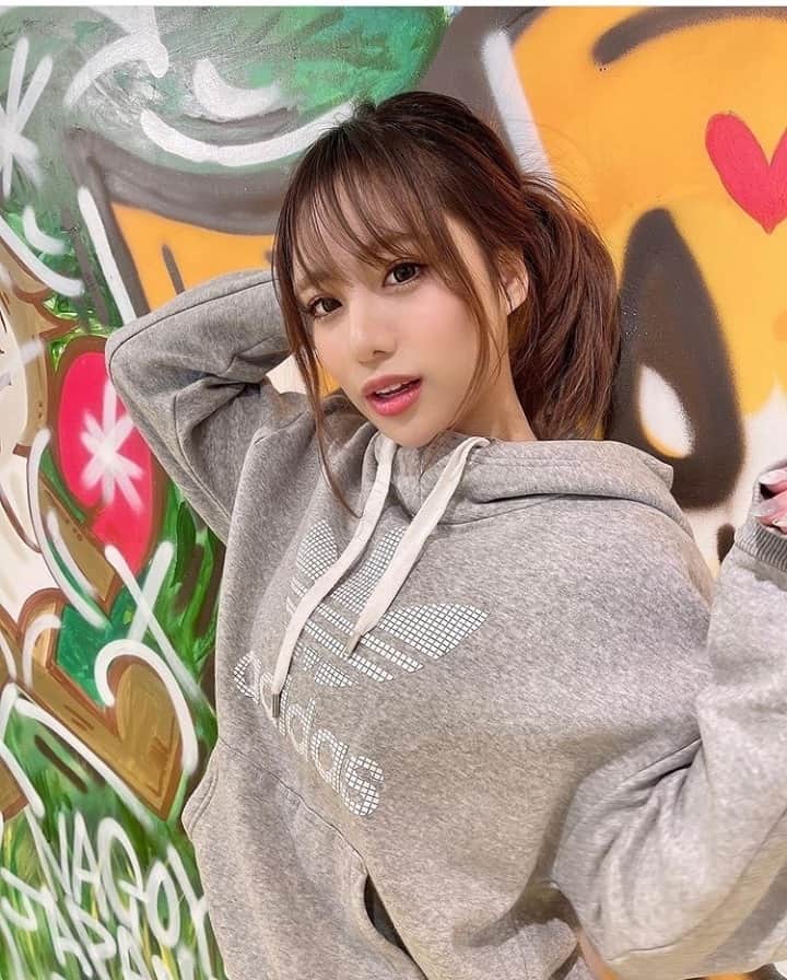 ビジョグラム×アガルさんのインスタグラム写真 - (ビジョグラム×アガルInstagram)「.⁠ 素敵な女性の投稿📸をリポストを使って紹介させて頂く⁠ 〈💜💚ビジョグラム💛💙〉⁠ .⁠ ﻿今回ご紹介するのは❣﻿⁠ ⸜❤︎⸝𝐴𝑦𝑎𝑠𝑒さん＜ @ayase.323＞の素敵なお写真📷💕﻿⁠ .⁠ . ﻿⁠ #Repost﻿⁠ .⁠ . ﻿⁠ . ﻿⁠ 🥊﻿⁠ ﻿⁠ 昨日ずっとやってみたかった﻿⁠ キックボクシングに行ってきたよ❤️﻿⁠ たのしかったあ☺️💗💗﻿⁠ ﻿⁠ @kickfit_by_zoomer﻿⁠ ﻿⁠ .⁠ . ﻿⁠ . ﻿⁠ 他にも素敵な投稿がたくさんありますので⁠ ＜ @ayase.323＞さんをフォローしてみてね💁✨ ﻿⁠ .⁠ ⸜❤︎⸝𝐴𝑦𝑎𝑠𝑒さん、素敵な投稿ありがとうございました💕﻿⁠ ﻿ ﻿⁠ ーーーーーーーーーーーーーーーーー⁠ ﻿⁠ 👇ご掲載希望は👇　⁠ 〈@bijogram_a_girl 〉と〈#ビジョグラム〉のタグ付けをお願いします❣﻿⁠ ⁠ ・ビジョグラムは素敵な女性を毎日紹介！﻿⁠ ﻿⁠ ・ @bijogram_a_girl をフォローして最新情報をGET👌🏻﻿⁠ ﻿⁠ ・素敵だと思った女性はフォローしよう💞⁠ ﻿⁠ ・タイアップ希望などはDMまで💌﻿⁠ ﻿⁠ ーーーーーーーーーーーーーーーーー⁠ ﻿⁠ #メイクアップ #チーク #メイク⁠ #アイメイク⁠ #コスメ #リップ⁠ #大人可愛い #大人女子⁠ #美女 #美白 #美人 #美活⁠ #スタイル抜群 #ダイエット⁠ #モデル #女子力⁠ #美意識 #美意識向上⁠ #オトナ女子 #大人メイク⁠ #フィットネス女子 #パーカ⁠ #ジムコーデ #アップヘア⁠ #筋トレ女子 #ナチュラルメイク⁠ #japanese#japanesegirl」1月17日 12時00分 - bijogram_a_girl