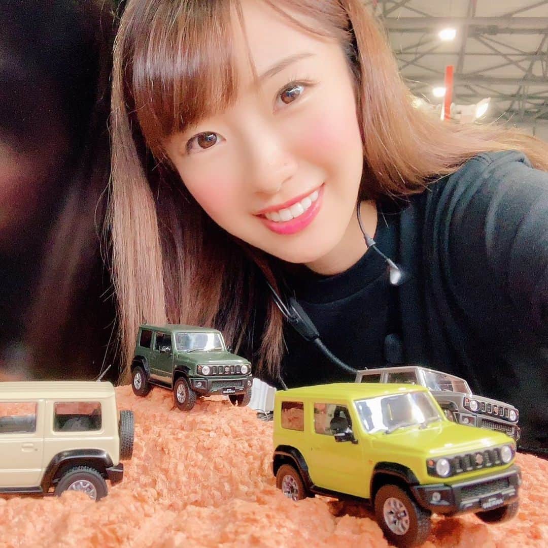 kyosho_official_minicar toysさんのインスタグラム写真 - (kyosho_official_minicar toysInstagram)「. 今年はKYOSHOダイキャストカーモデル30周年になります。 より多くのダイキャストカーモデルを紹介したく、2021年1月から舞崎ひろえさんをブランドアンバサダーに起用し、当社ブランドや商品情報をインスタグラムで発信してまいります。 応援をよろしくお願いします。 #kyosho #kyoshodiecast #kyosho64 #kyoshocollector #京商 #京商ミニカー #ミニカー #ミニカーコレクション #ミニカー女子 #アンバサダー #ジムニー女子 #舞崎ひろえ  www.kyosho.com」1月17日 12時01分 - kyosho_official_minicar_toys