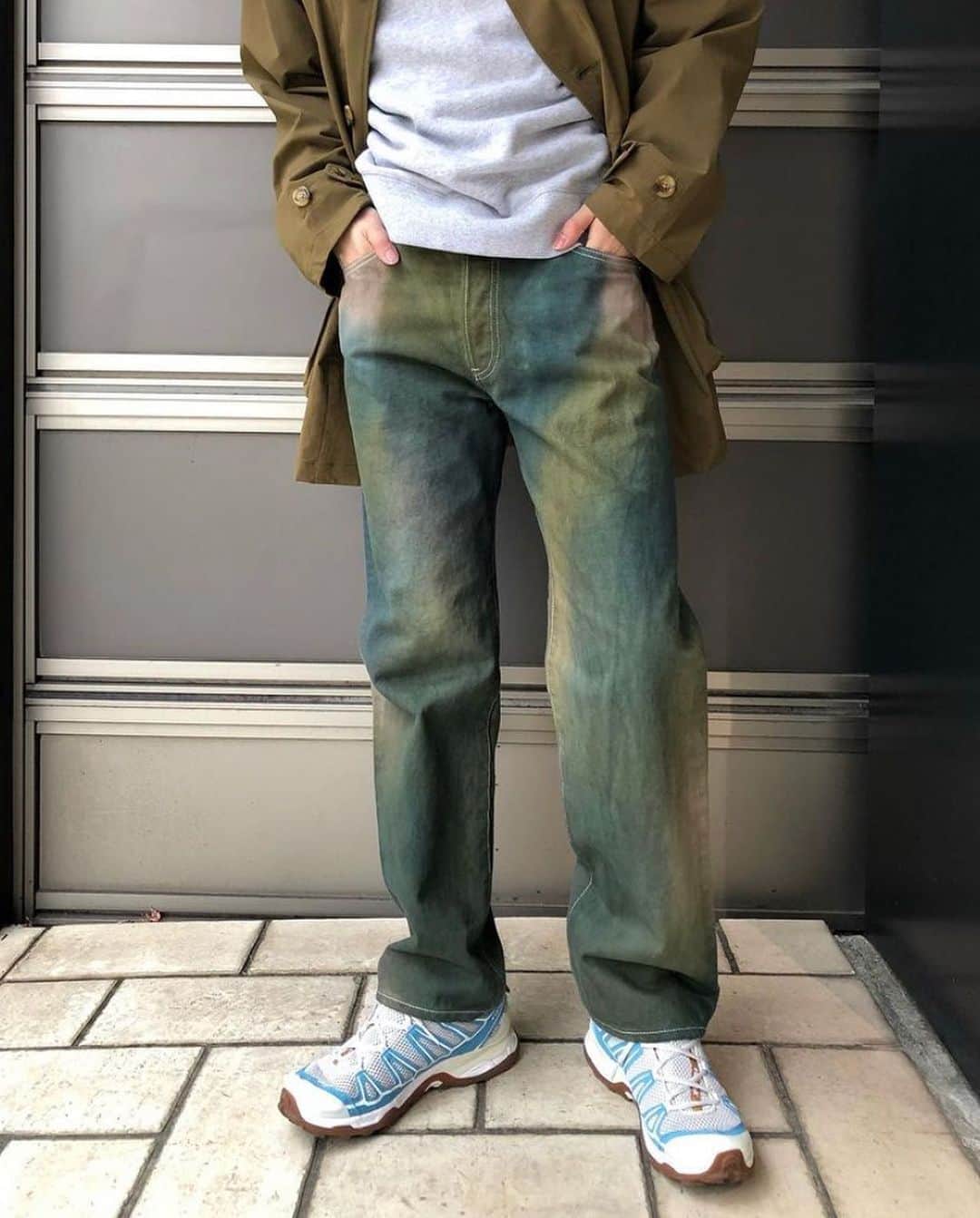 ジョンブルさんのインスタグラム写真 - (ジョンブルInstagram)「. 【NEW】rebear by Johnbullの新作ボトム  人気のJohnbullの新しいアップサイクルプロジェクト【rebear】から オーセンティックなタイダイ染めによるストレートジーンズが登場。  男女問わず取り入れやすいシルエットです。  【rebear by Johnbull】クラフトダイジーンズ lot.X1011 / ￥20,000＋tax  ⇒https://www.privatelabo.jp/item/54104202.html  #johnbull #rebearbyjohnbull #rebear #johnbullprivatelabo #johnbullonlinestore #newarrivals #jeans #denim #  ss #ジョンブル #リベア #リベアバイジョンブル #ジョンブルプライベートラボ #ジョンブルオンラインストア #新作入荷 #柄パンツ #柄ジーンズ #ストレートジーンズ #ユニセックスファッション #2021年春夏」1月17日 12時05分 - johnbull_private_labo