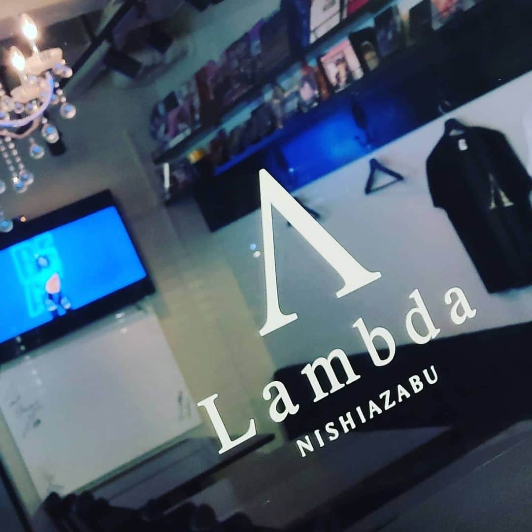 越中睦士さんのインスタグラム写真 - (越中睦士Instagram)「西麻布lambda Λ  緊急事態宣言につき 2/7迄 営業時間が変更になります。  営業時間 : 　緊急事態宣言につき  火曜日〜日曜日 PM16:00-PM20:00  ※月曜日は定休日となっております。  尚 テイクアウトにつきましては 火曜日-土曜日 16:00-24:00迄 日曜のみ 16:00-20:00迄 となっております。  今後ともよろしくお願い申し上げます！  詳しい御質問等は DMや店舗へご連絡お待ちしてます。  東京都港区西麻布2-13-19  コート麻布 １Ｆ tel 03-6805-0141」1月17日 12時15分 - makotokoshinaka