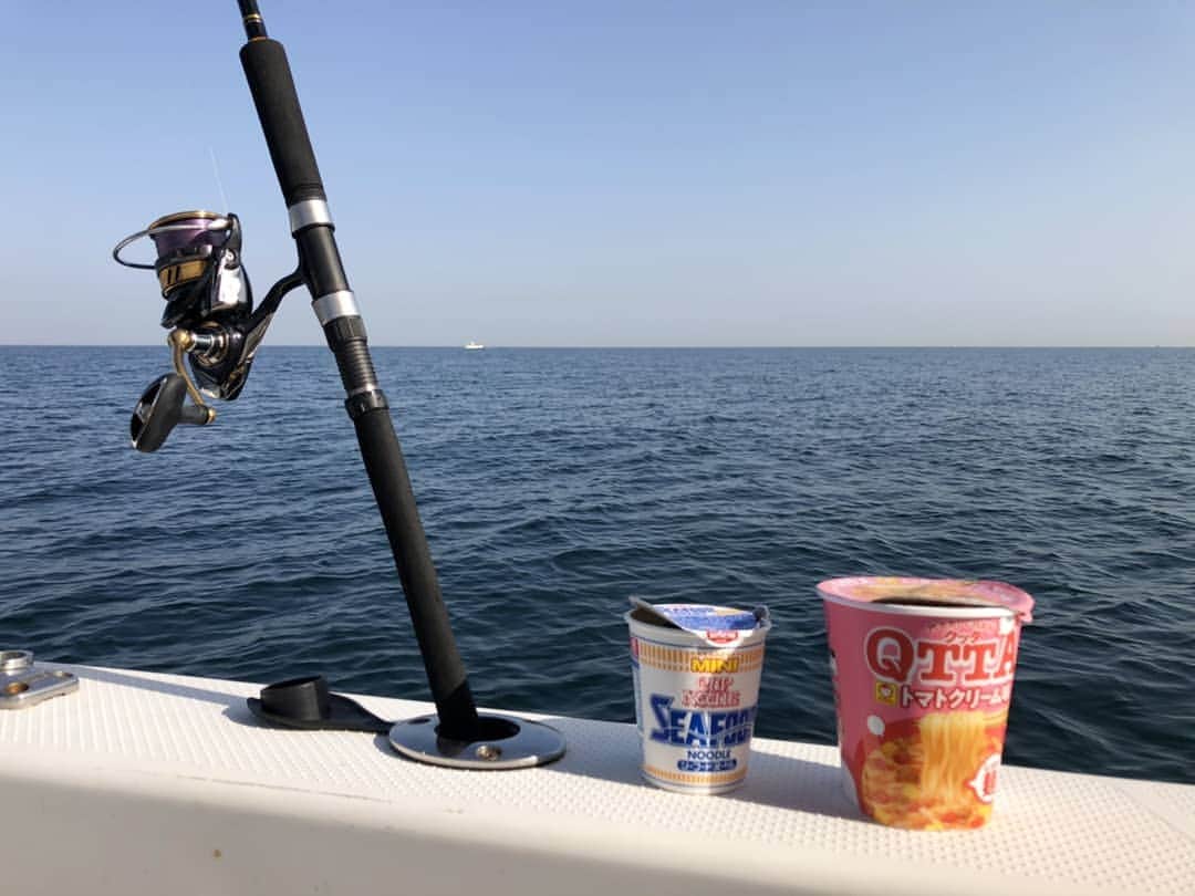 コーキTVさんのインスタグラム写真 - (コーキTVInstagram)「先日、KEN坊さんと食べた「船ラー🍜」これはほんとに至福の一杯でした🙏✨ #釣り #船ラー #クロソイはどこへ」1月17日 12時25分 - koki_tv1018