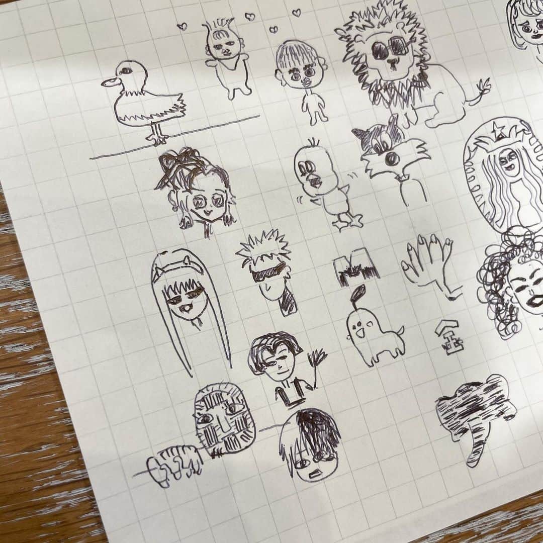 那須ミラノのインスタグラム：「勉強！！(集中力切れるごとに絵を描く)(復活)」