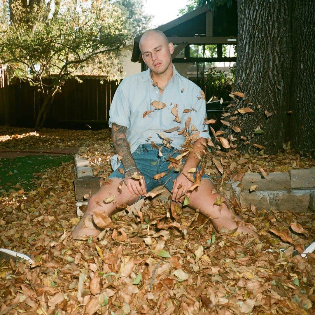 ブランドン・シェイアのインスタグラム：「The cutest baldy u know 👩🏼‍🦲」