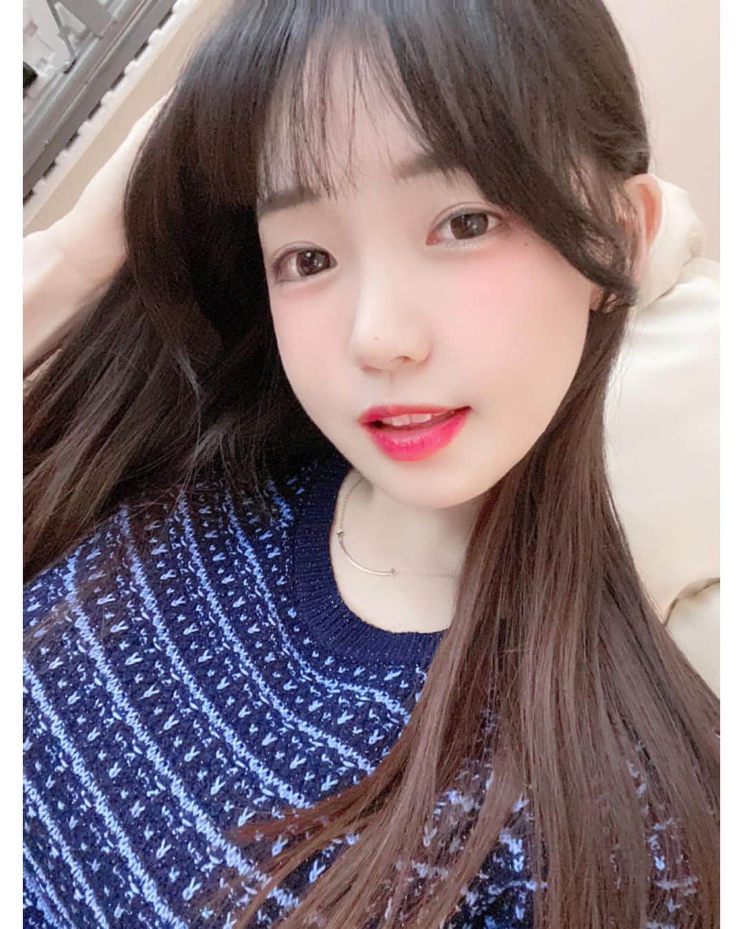 ウンソルのインスタグラム：「💙」