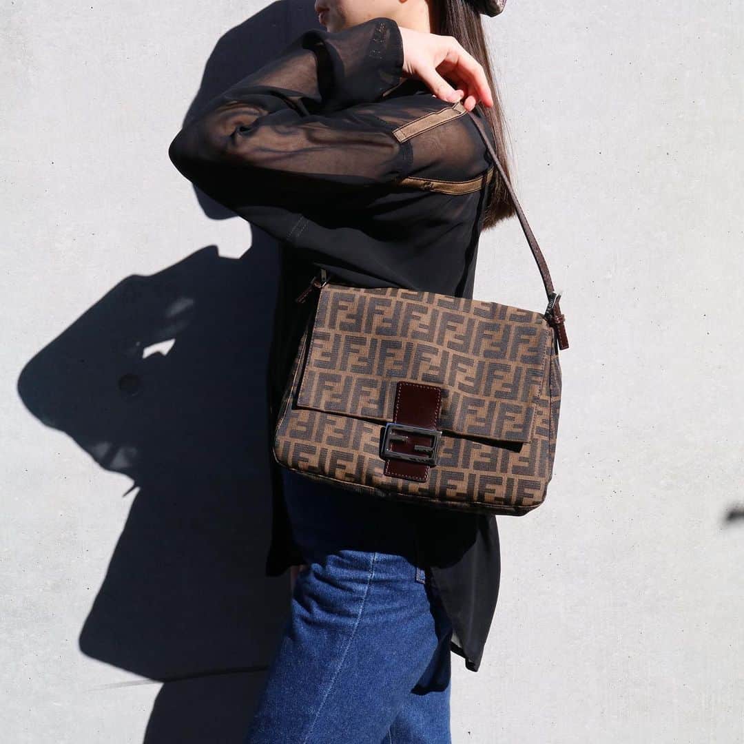 Vintage Brand Boutique AMOREのインスタグラム