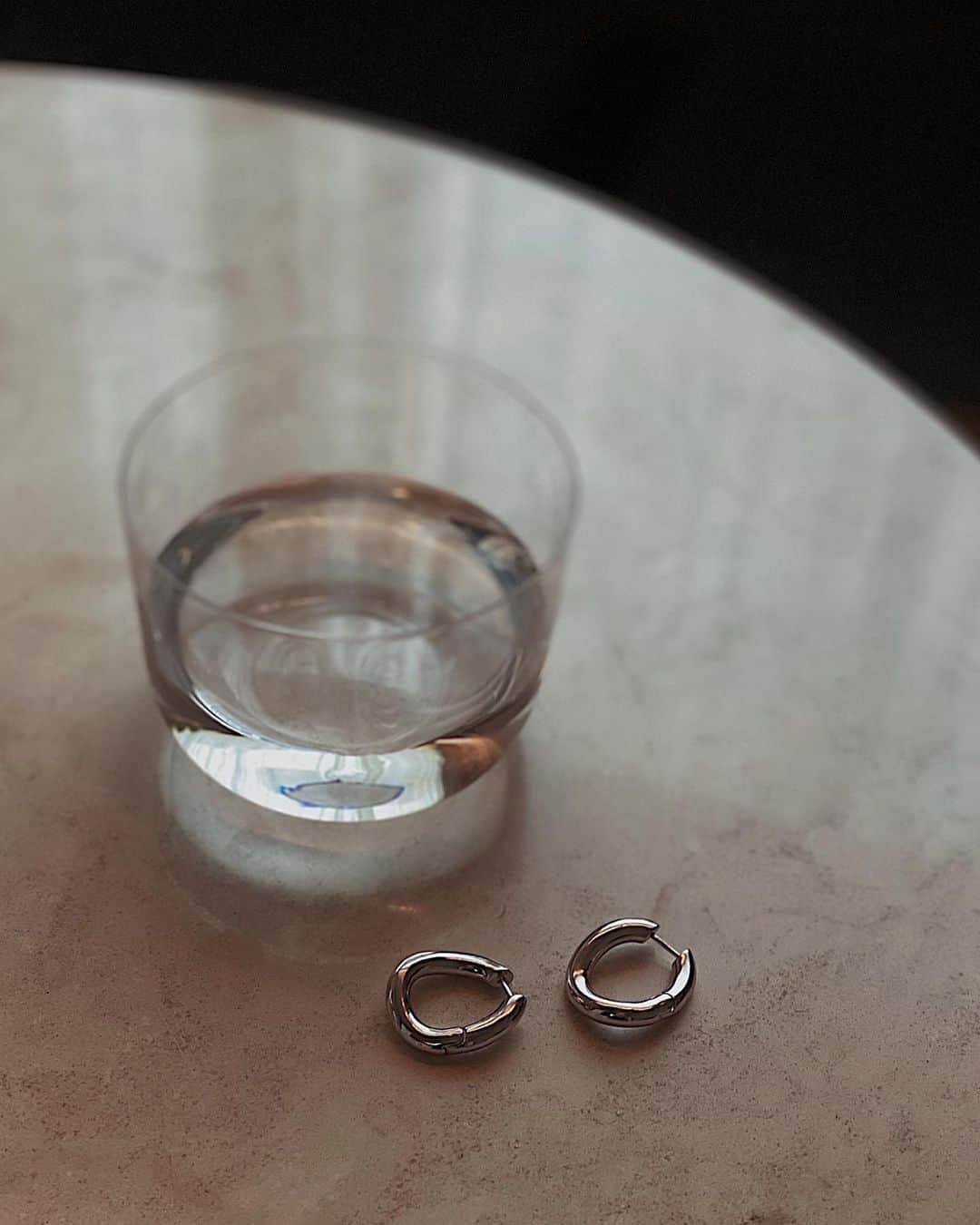 須田朱音のインスタグラム：「♡﻿ ﻿ ﻿ ﻿ シルバーアクセばかり。﻿ ﻿」