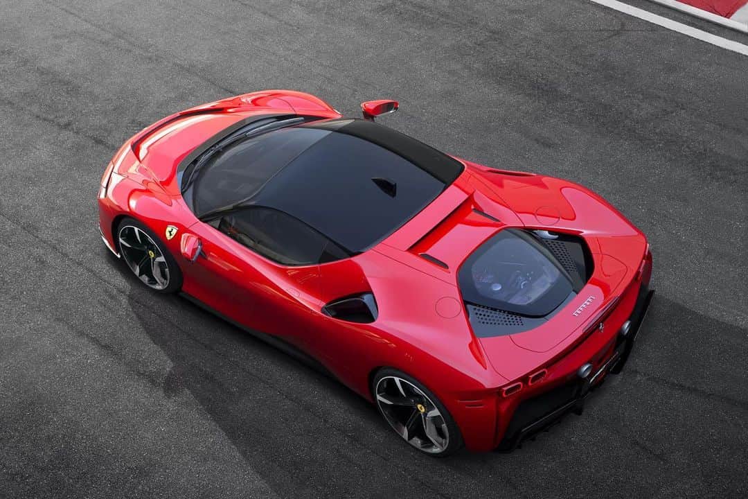 Ferrari APACさんのインスタグラム写真 - (Ferrari APACInstagram)「A rocket in disguise. The #FerrariSF90Stradale represents a new dawn of performance.」1月17日 16時01分 - ferrariapac