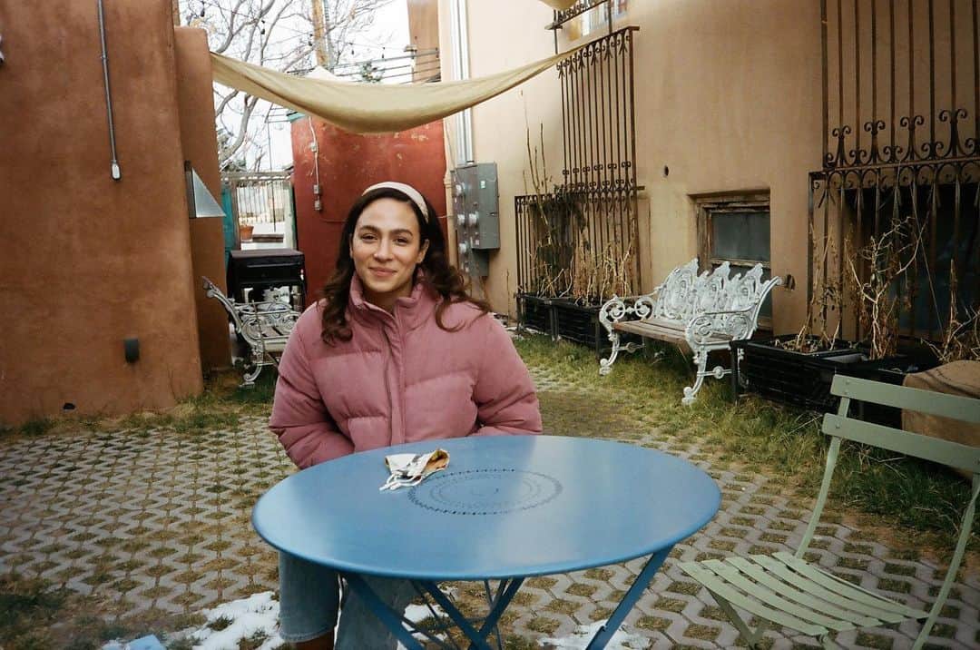のインスタグラム：「She knows the perfect place on Martha Street」