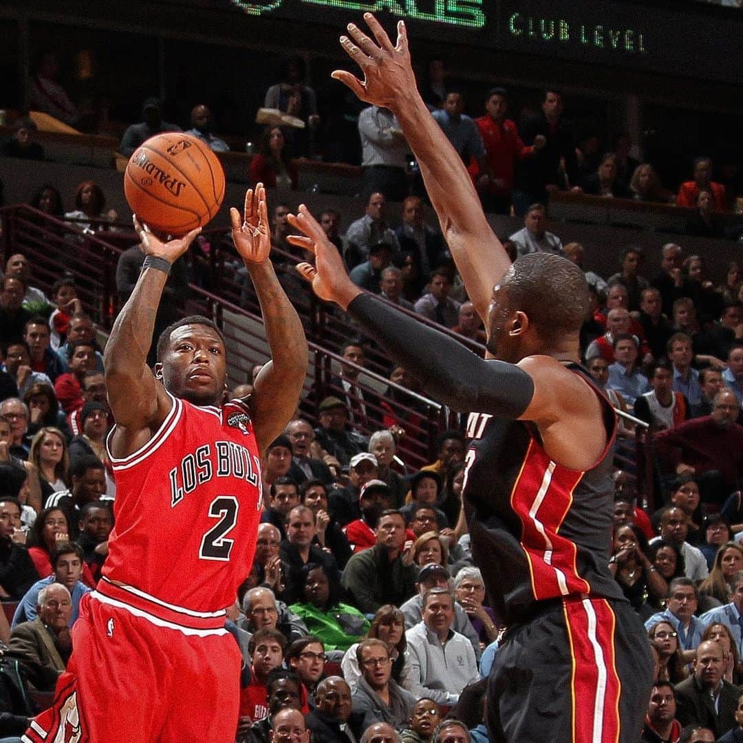 ネイト・ロビンソンのインスタグラム：「My bro, @dwyanewade the 🐐. Happy birthday. #holdat」