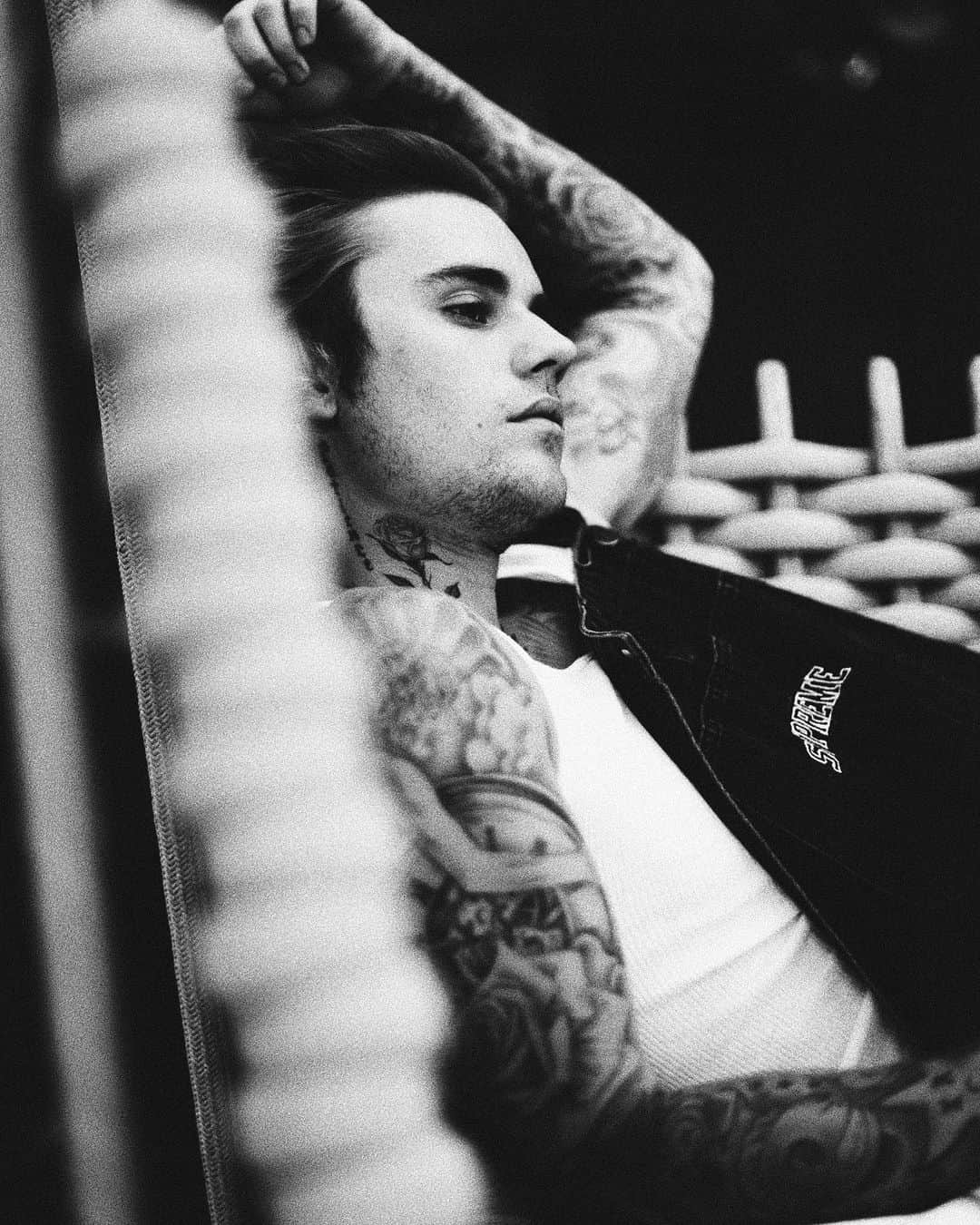 ジャスティン・ビーバーのインスタグラム：「💙   📷: @rorykramer」