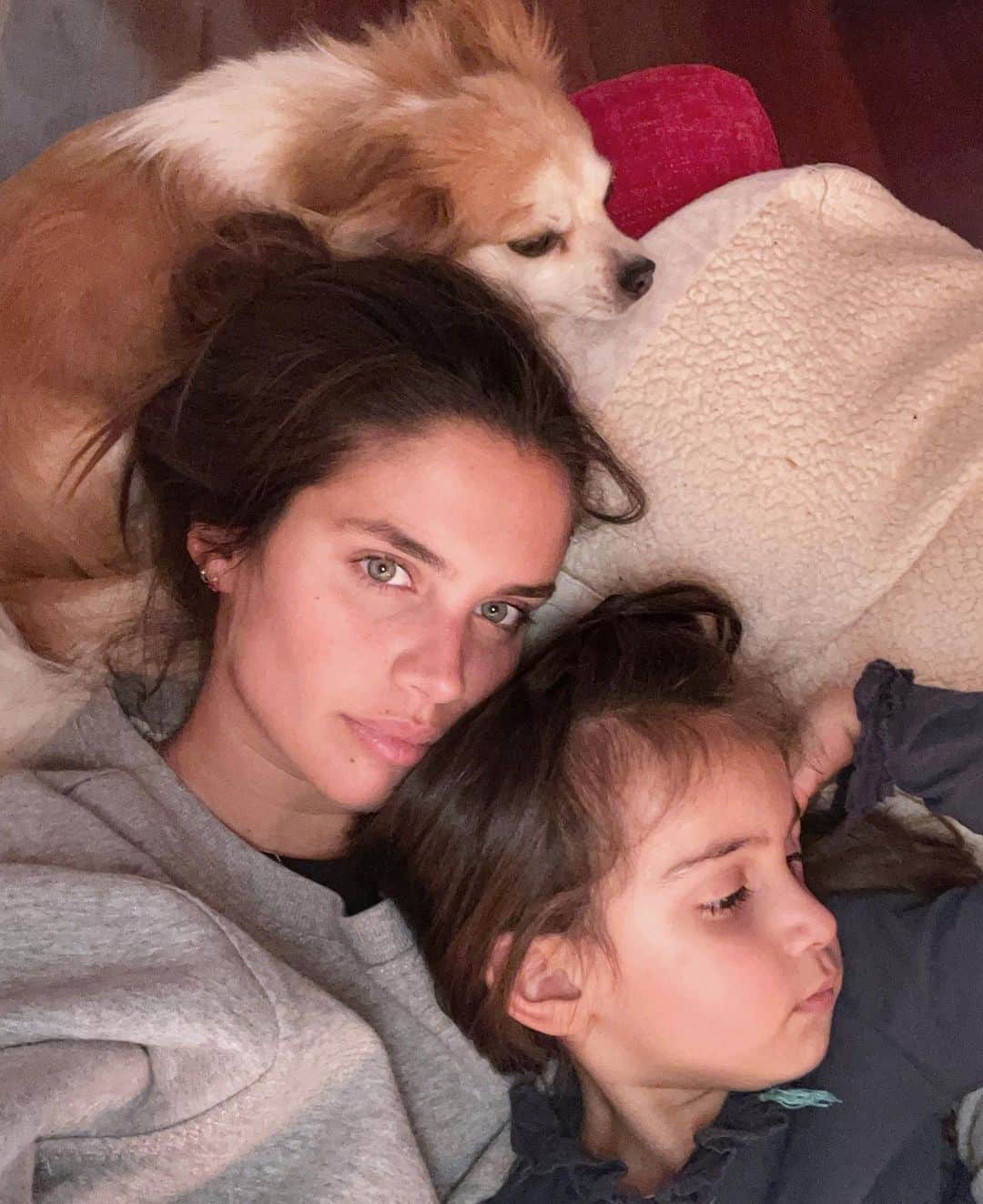 サラ・サンパイオさんのインスタグラム写真 - (サラ・サンパイオInstagram)「Watching ratatouille 😍😍」1月18日 2時37分 - sarasampaio