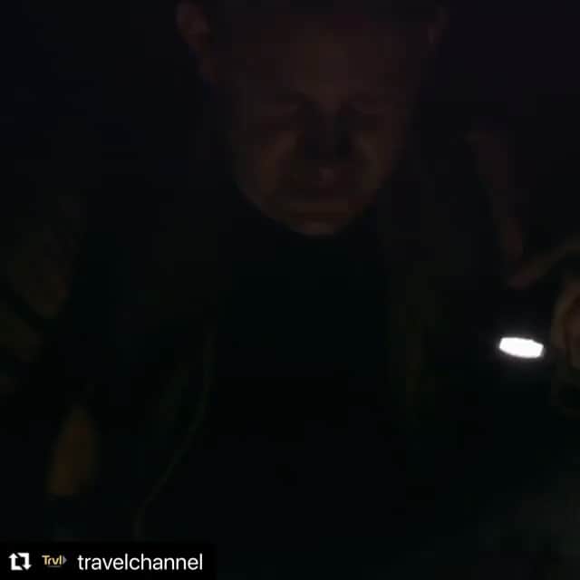 のインスタグラム：「🚨NEW EPISODE TONIGHT 🚨 Stumbling into a creepy cemetery in the middle of the night sounds like a recurring nightmare we’ve had. 🙈  The hunt to find Bigfoot continues with an all-new Expedition Bigfoot — stream now on @discoveryplus. #TRVLBigfoot  #Repost @travelchannel with @make_repost ・・・」