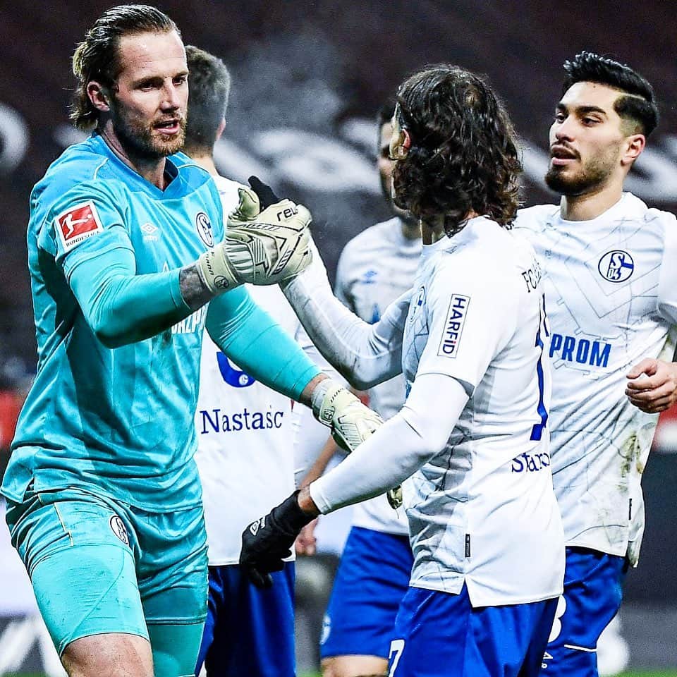 シャルケ04さんのインスタグラム写真 - (シャルケ04Instagram)「🧤🥅 @ralle.1 🥅🧤 . . #S04 #Schalke #Knappen #Königsblau #Goalkeeper #SGES04 #Bundesliga」1月18日 2時59分 - s04