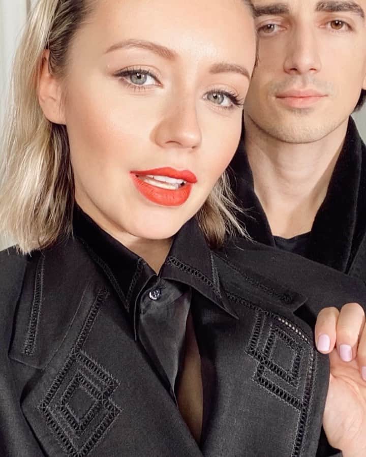 のインスタグラム：「When I really liked my husband's suit. @fendi #fendifw21  Когда уж очень понравился костюм мужа . #fendi #fendifriends」