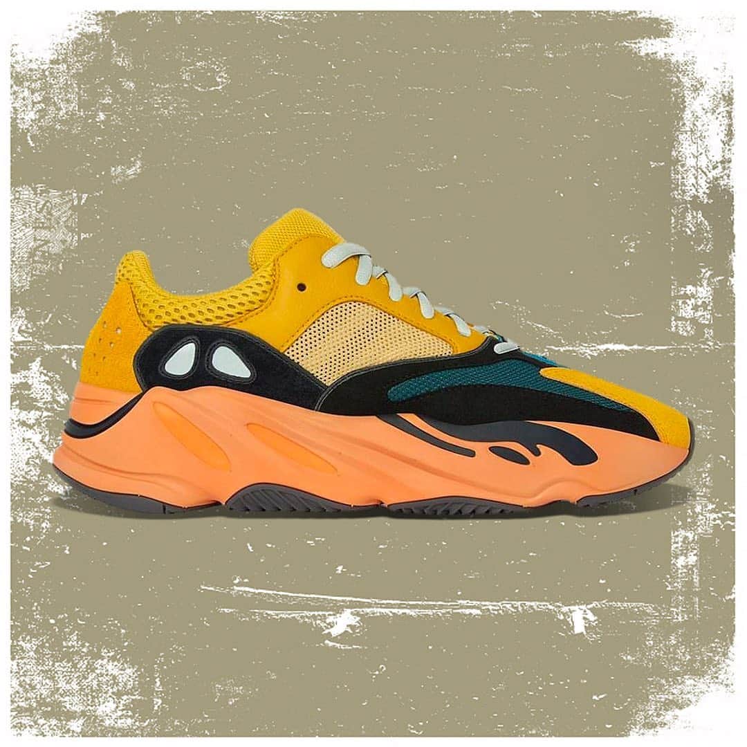 shoes ????のインスタグラム：「What is one word to describe the Yeezy Boost 700 ‘Sun’ ? 🌞👇 Dropping Jan 23rd.   #sneakernews #sneakers #kicksonfire #nicekicks #stockx #yeezy #kanyewest #grailed #complexsneakers #hypebeast #hypebeastkicks #highsnobiety #fashionnova」
