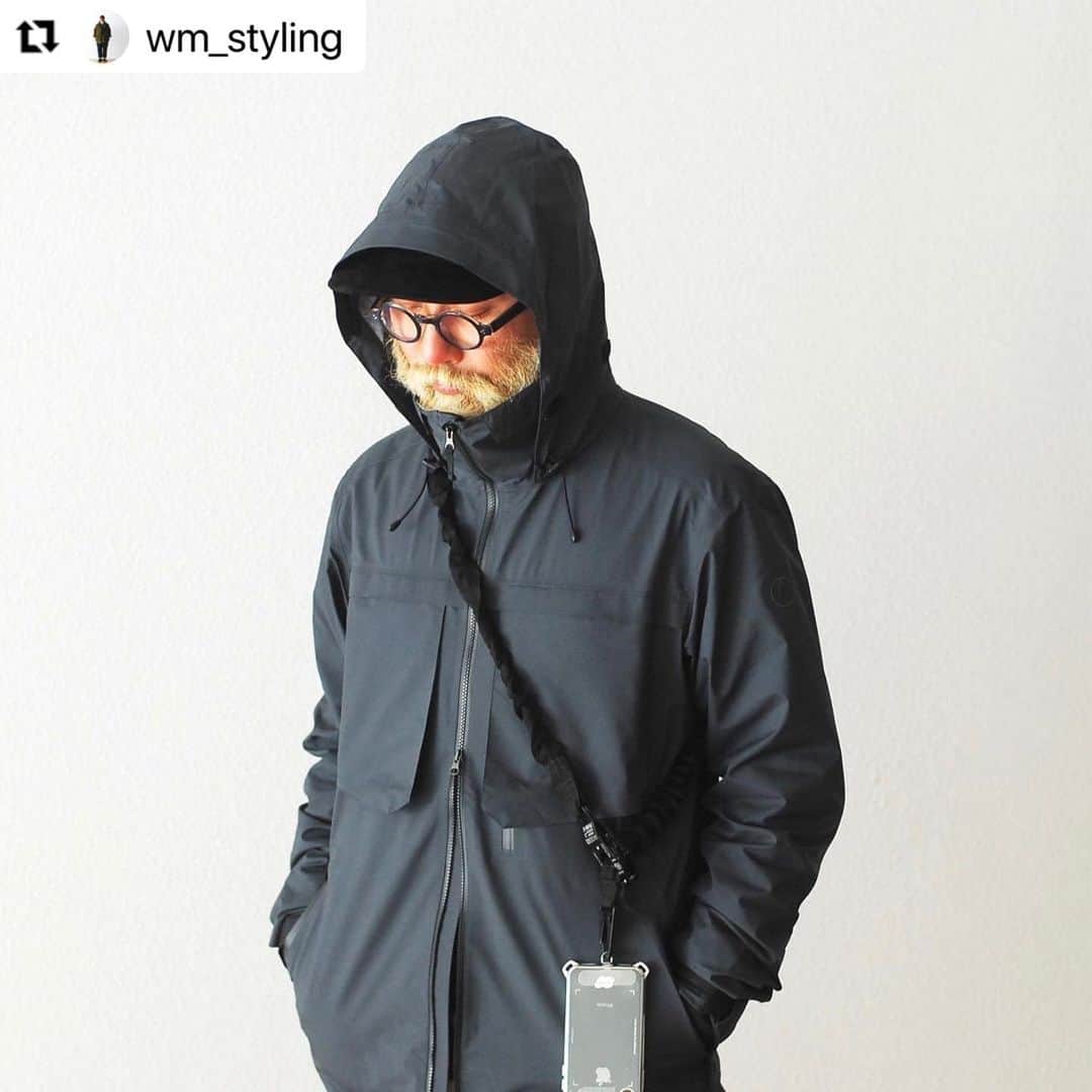 wonder_mountain_irieさんのインスタグラム写真 - (wonder_mountain_irieInstagram)「#Repost @wm_styling with @make_repost ・・・ ［#20AW_WM_styling.］ _ styling.(height 170cm weight 65kg) cap→ #HenderScheme　￥16,500- eyewear→ #LescaLUNETIER　￥40,700- jacket→ #Poutnik by #Tilak : ￥71,500- pants→ #NigelCabourn　￥30,800- shoes→ #SALOMONADVANCED　￥25,300- strap→ #MOUTRECONTAILOR　￥28,600- strap→ #EPM　￥4,378- _ 〈online store / @digital_mountain〉 → http://www.digital-mountain.net _ 【オンラインストア#DigitalMountain へのご注文】 *24時間受付 *15時までのご注文で即日発送 *1万円以上ご購入で送料無料 商品について：084-973-8204 カスタマーサポート：050-3592-8204 _ We can send your order overseas. Accepted payment method is by PayPal or credit card only. (AMEX is not accepted) Ordering procedure details can be found here. >>http://www.digital-mountain.net/html/page56.html _ 本店：@Wonder_Mountain_irie 系列店：@hacbywondermountain (#japan #hiroshima #日本 #広島 #福山) _」1月17日 18時26分 - wonder_mountain_