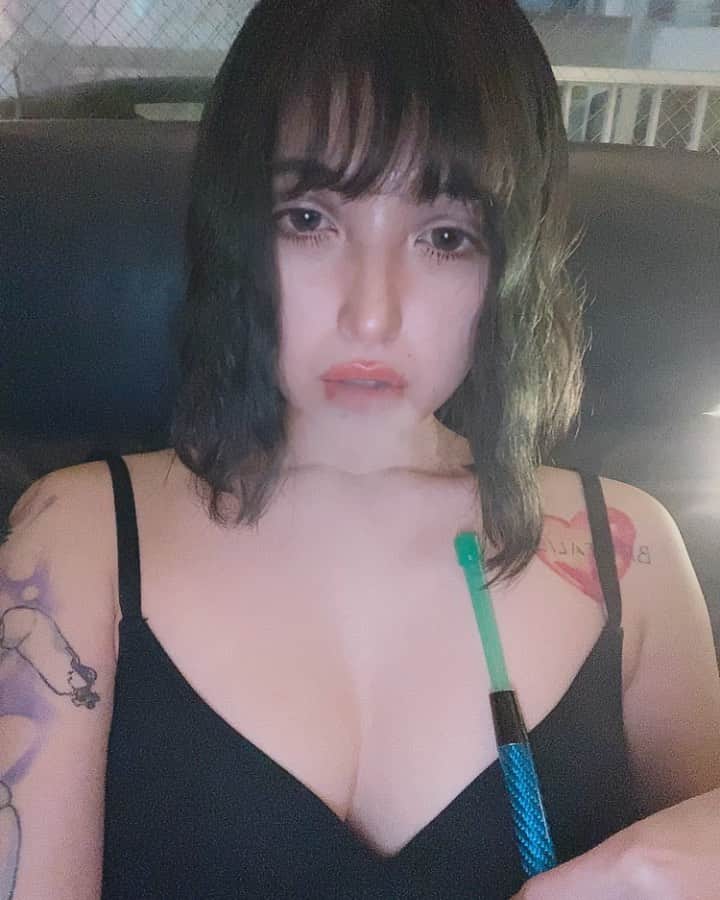 うららか麗のインスタグラム：「🚬」
