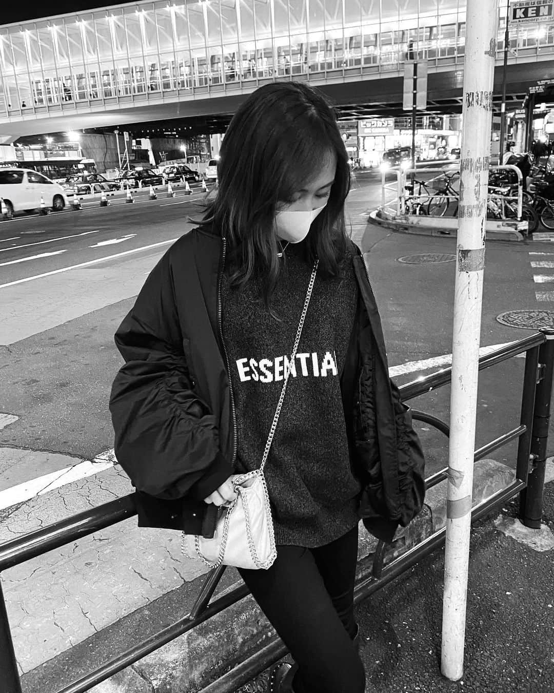 倉園由菜のインスタグラム：「. 一目惚れしたニット。 @fearofgod @essentials / Black,XS  #fearofgod #essentials #fog #fogessentials #フィアオブゴッド」