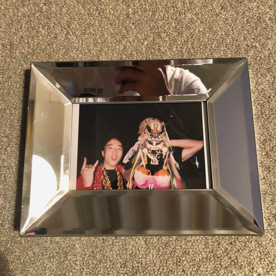 ZEN-LA-ROCKのインスタグラム：「RAMM:ΣLL:ZΣΣ氏との思い出を額装🤝 . . . #1999 #rammellzee #illcentrikfunk #clubharlem #zenlarock #combinatefuture」